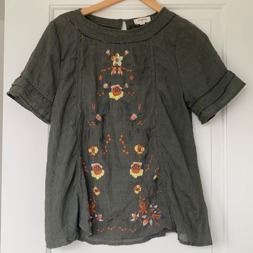 Umgee - Olive Green Floral Blouse